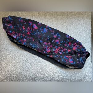 Lululemon yoga mat bag.